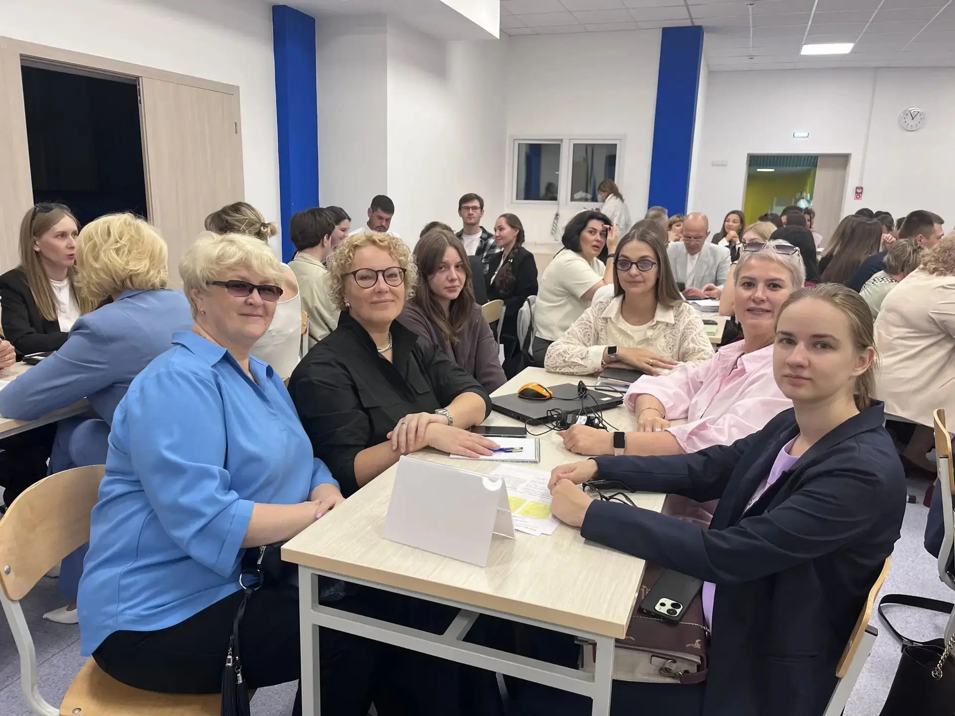 🏫 Сегодня на базе МБОУ «СШ 44 с УИОП им. К.Д.Ушинского» проводился семинар по теме: "Ц...