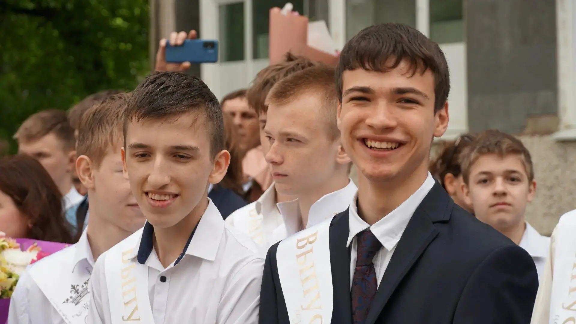Дорогие выпускники Колпинского района!