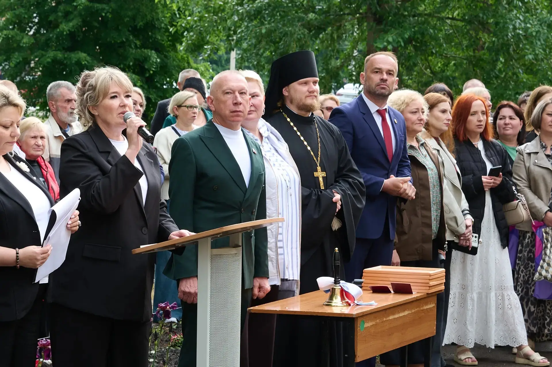 Сегодня в нашей школе прошла торжественная линейка "Последний звонок - 2026".