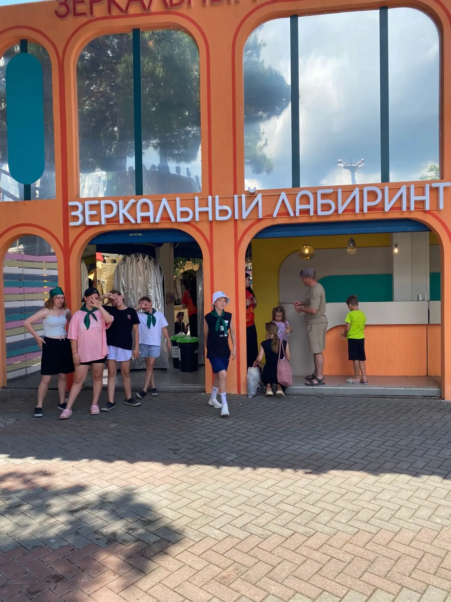 Пребывание в Геленджике продолжает радовать ребят яркими событиями. Большой восторг выз...