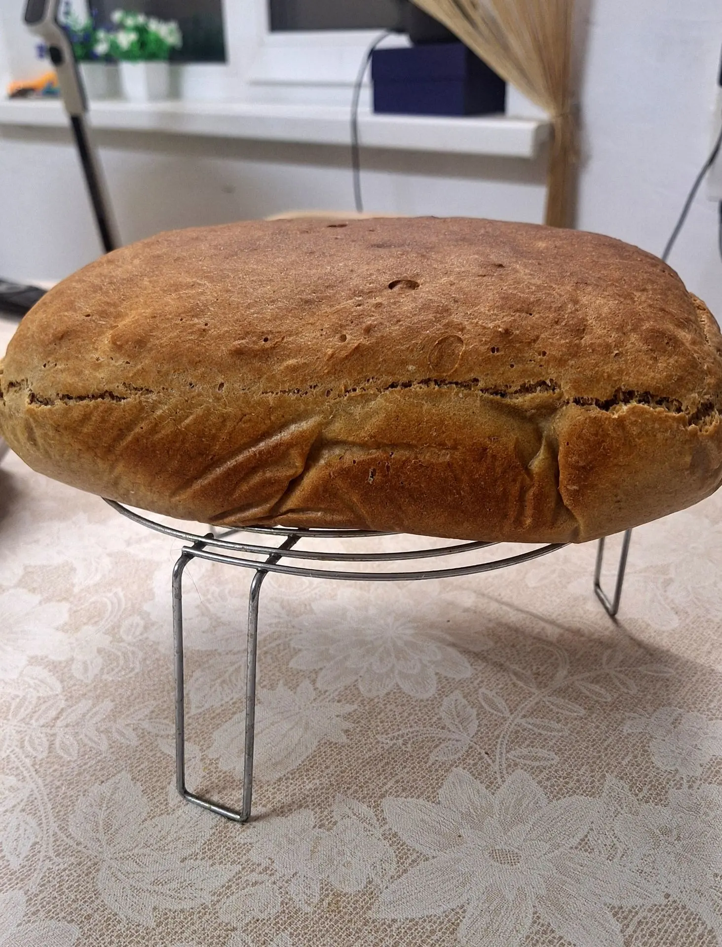 Очередной хлебушек, но он стал для нас проблемой 🙈....он очень вкусный и поэтому съеда...