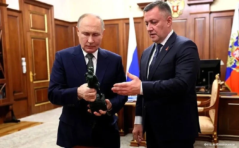 Губернатор Иркутской области Игорь Кобзев поздравил президента России Владимира Путина ...
