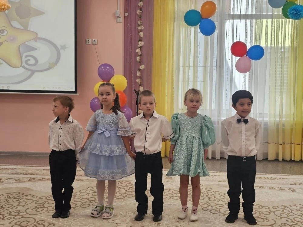 Вчера в нашем детском саду состоялся яркий и запоминающийся праздник под названием "Зве...