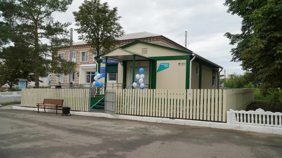 🏥В россошанском поселке Копенкина открыли ФАП
 
Сельчан с этим событием поздравили глава администра