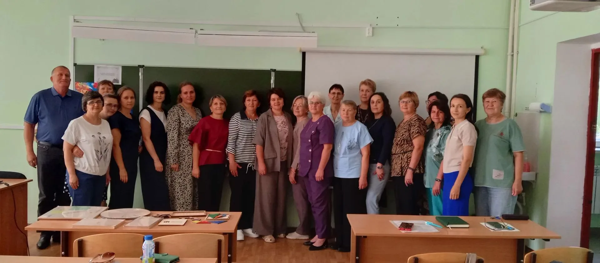 Сегодня состоялось заседание секции учителей математики. Обсуждены итоги ГИА 2026 года,...