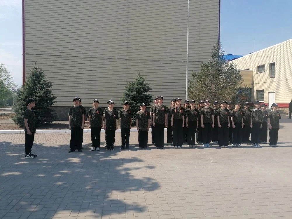 Завершился второй день школьного конкурса- смотра строя и песни «Наследники Победы», посвященного 81