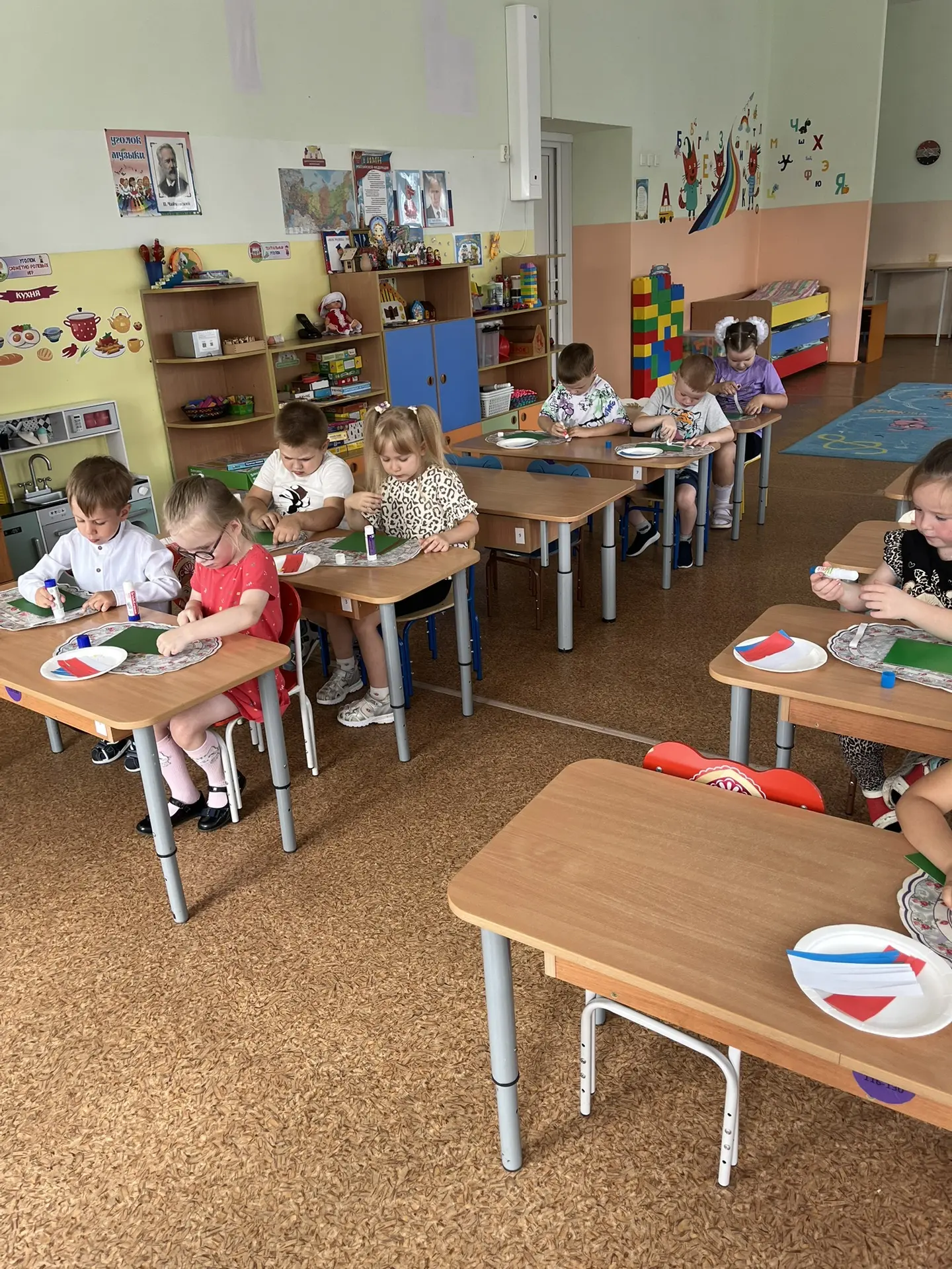 Наш флаг — наша гордость!
