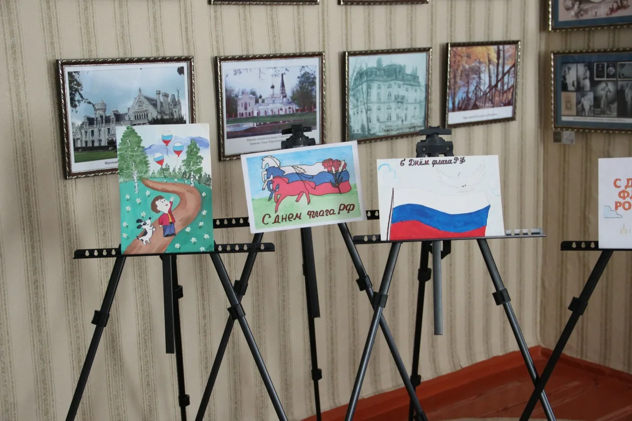 🇷🇺 Флаг России глазами маленьких художников