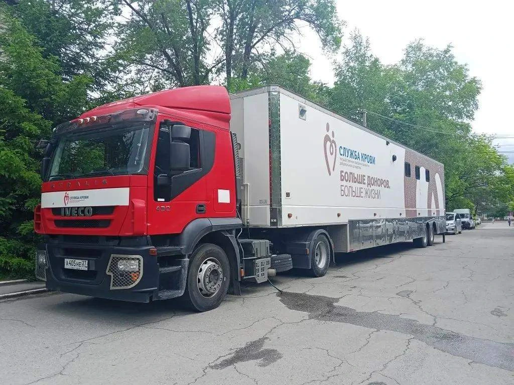 В связи с реконструкцией вяземской площади Победы передвижная станция сегодня остановилась возле гор