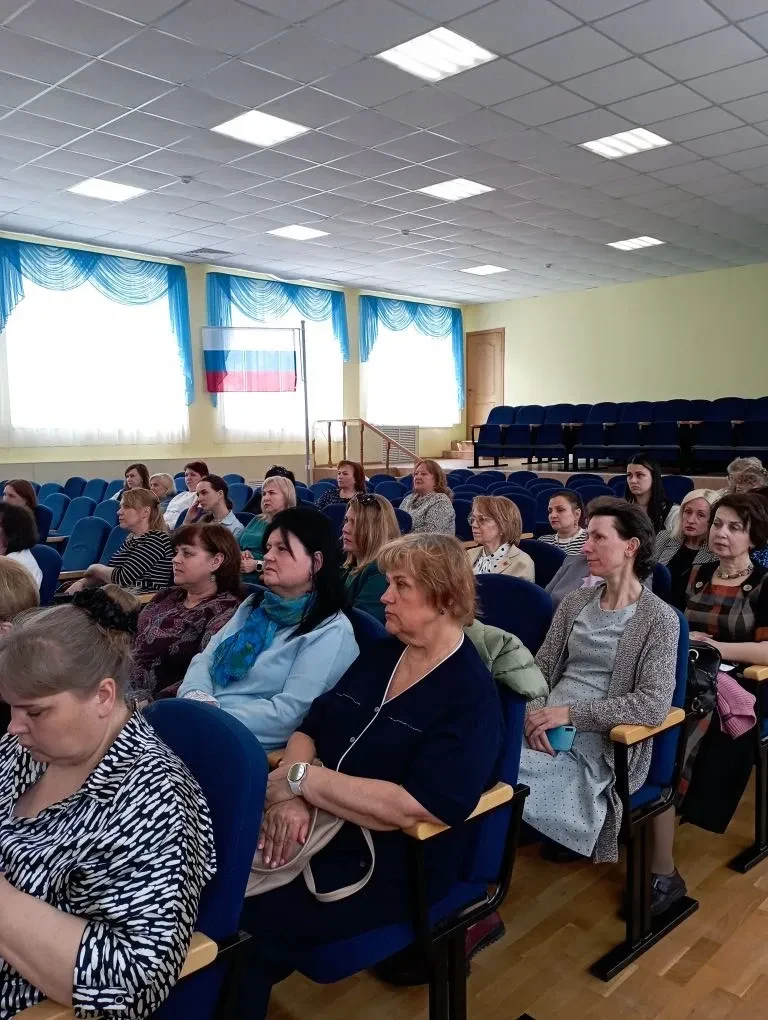 КРУГЛЫЙ СТОЛ. ПРЕЕМСТВЕННОСТЬ. ОБМЕН ОПЫТОМ. ПРОБЛЕМЫ. РЕШЕНИЕ (ЧАСТЬ 2)

☑️ Педагоги-психологи школ