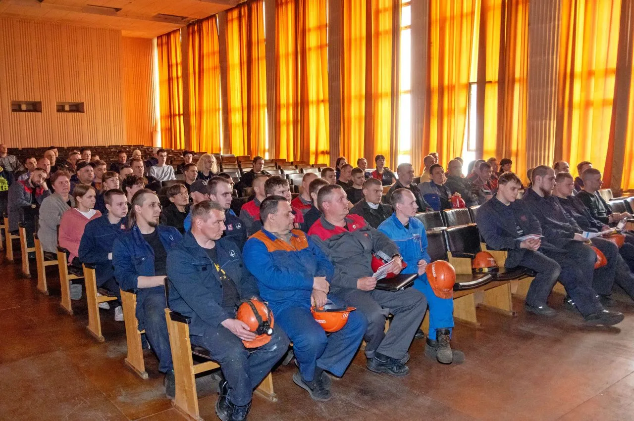 🩸 Строят флот и спасают жизни 
Работники Севмаша пополнили регистр доноров костного мозга 
 
Акция 