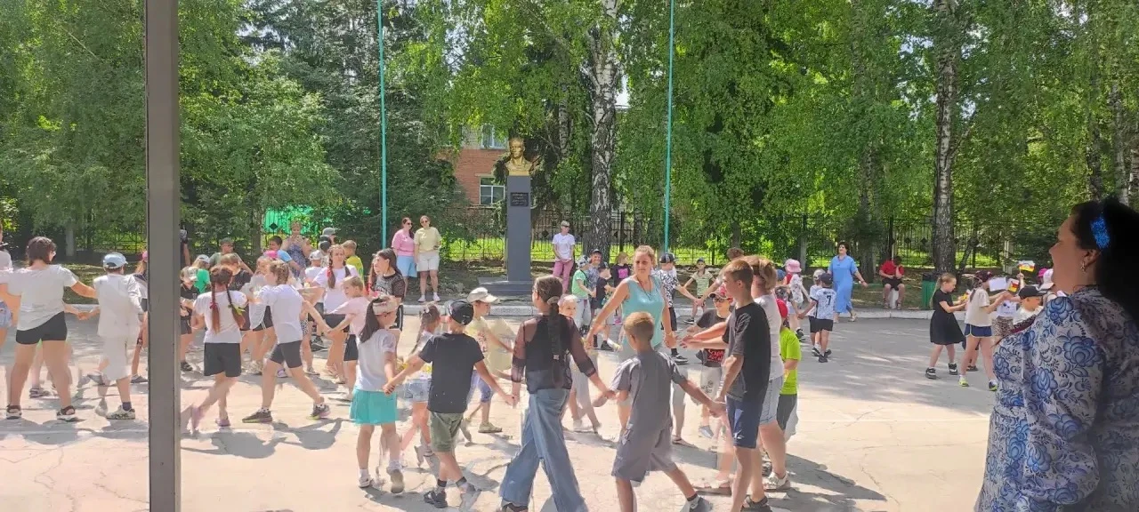 🎬 18-й день в «Семицветике»: закрытие смены со слезами на глазах и мороженым в руках!

25 июня наш 