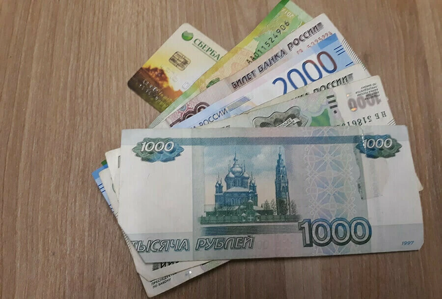 Новая схема обмана: жертвами мошенников становятся водители такси

Аферисты придумали, как выманиват