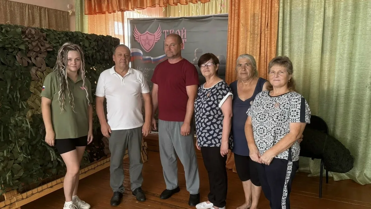 🇷🇺Депутат Курганской областной Думы от Единой России Олег Попов навестил волонтеров «Твой щит» в с