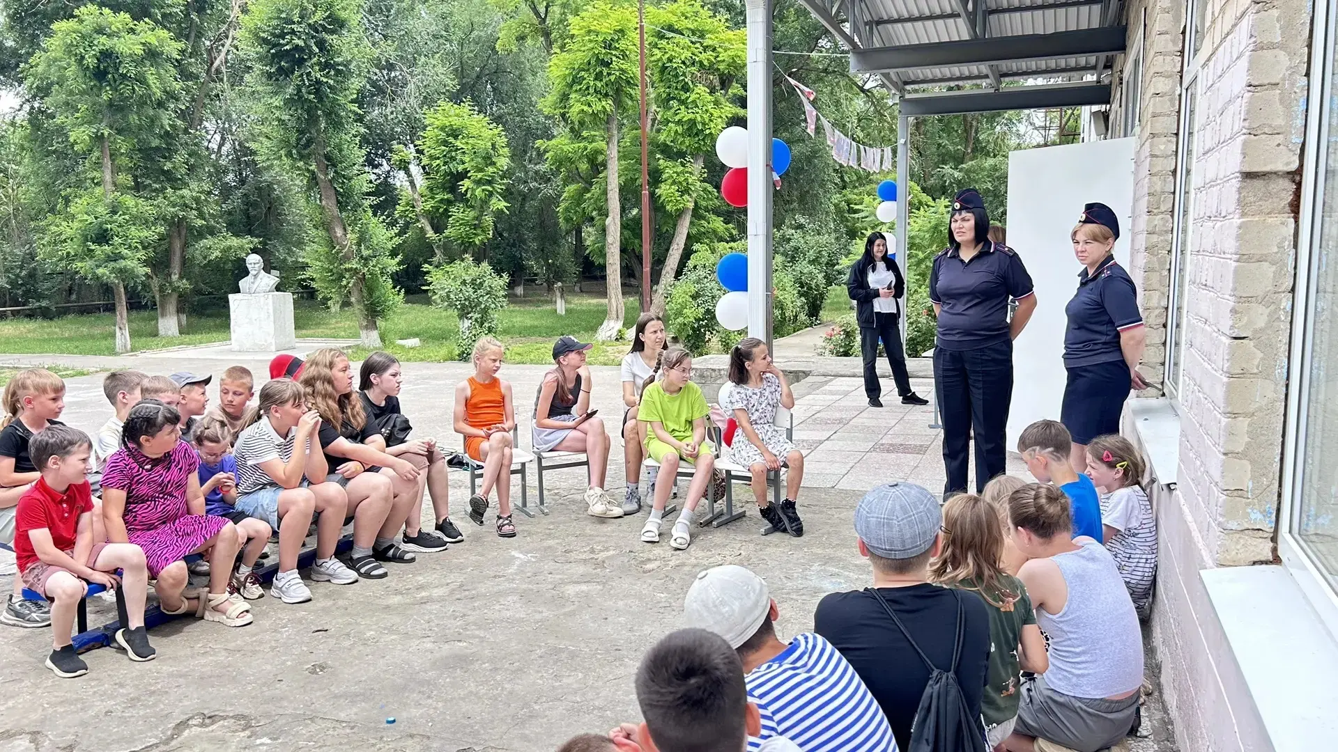 ✅Для отдыхающих в лагере « Солнышко» на базе МКОУ СОШ 2 сотрудники ОДН  провели профилактическую бес