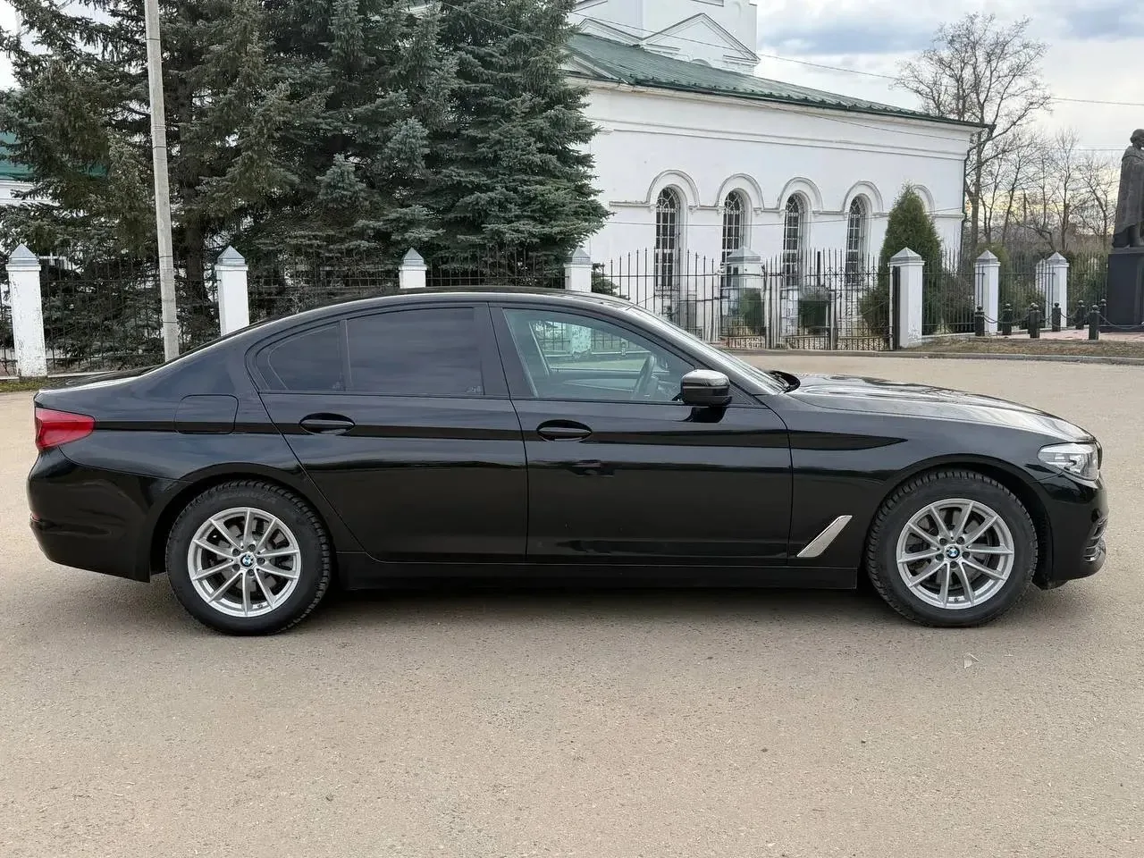 BMW 5 2.0 дизель АКПП 4WD 2018 год  1хоз Настоящий немец , германская сборка  В идеальном состоянии 