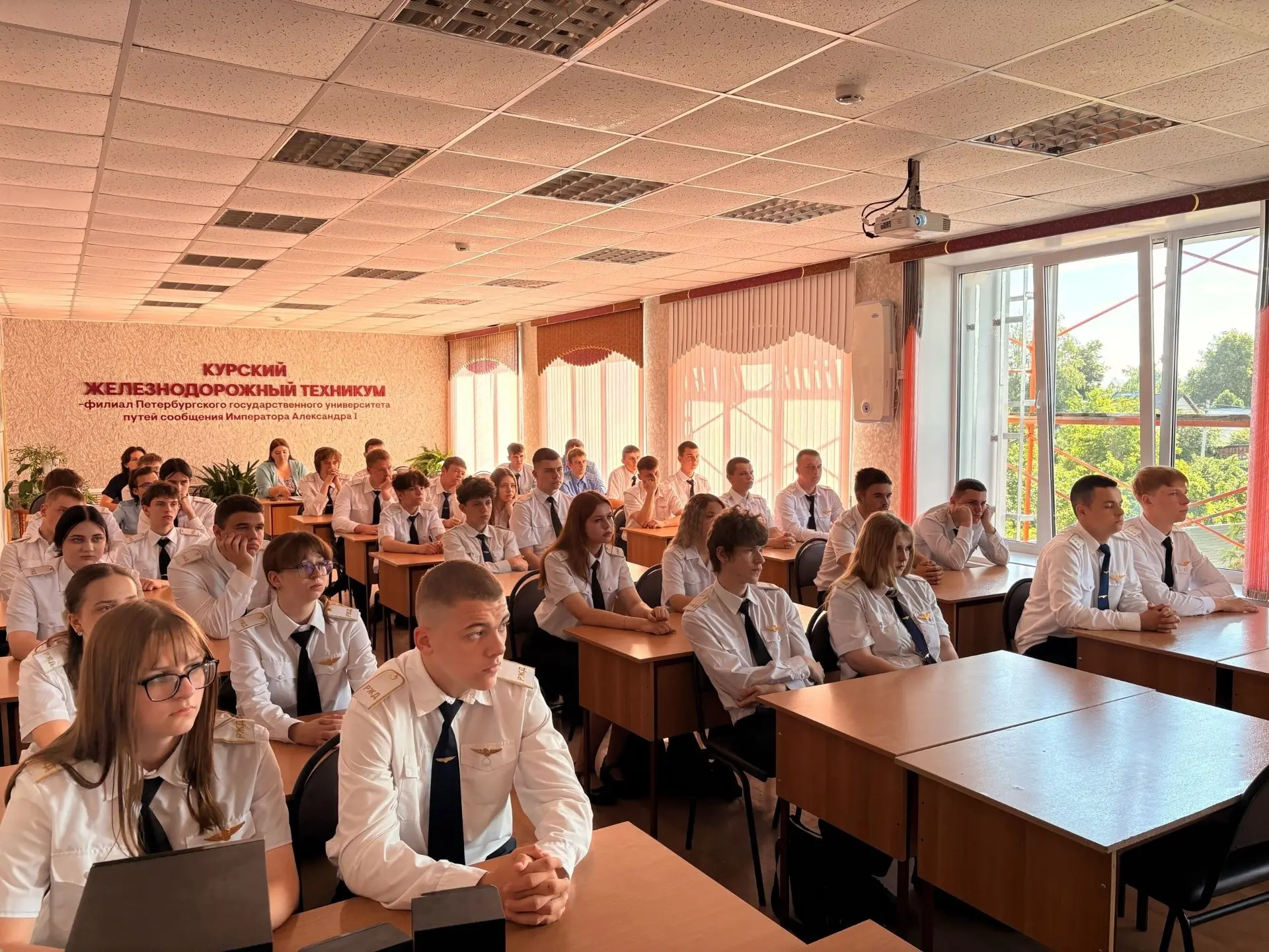 19 июня 2026 года студенты группы СА-211 Баринская Полина и Козин Максим, в соответствии с методичес