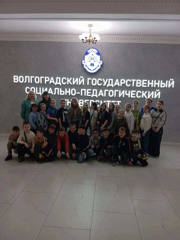 Сегодня ребята 3 б класса ездили в Педуниверситет и посетили Зоологический музей. 🐁🐾🦆🦟🦋  Ребята узна