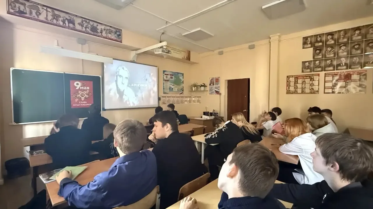Всероссийский кинопоказ фильмов кинофестиваля «ПОТОМКИ ПОБЕДИТЕЛЕЙ» ко Дню Победы!  В честь празднов