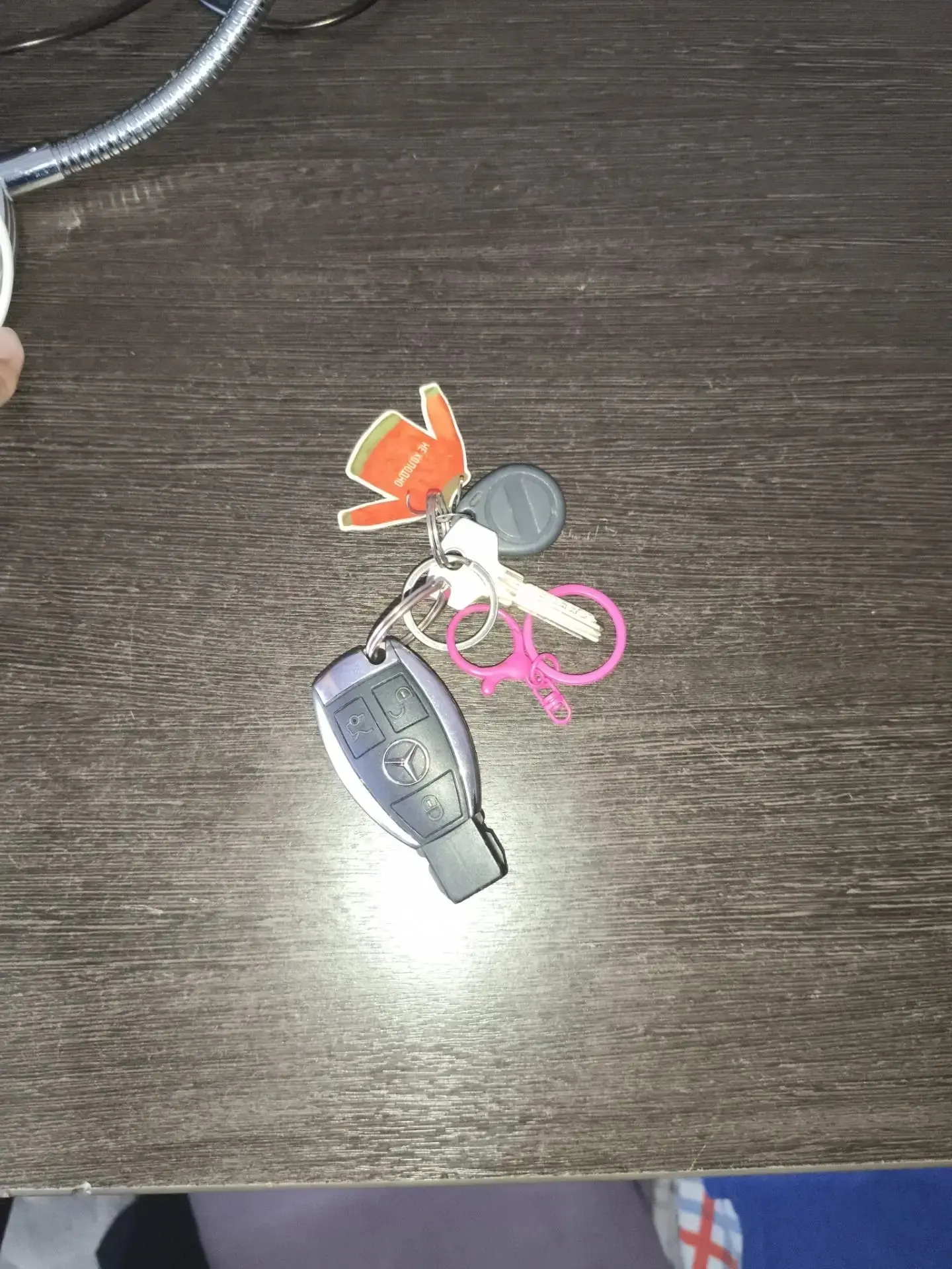 Потерялась ключи, нашли на 13 км в лесу
79000382045

Прислать новость: админ