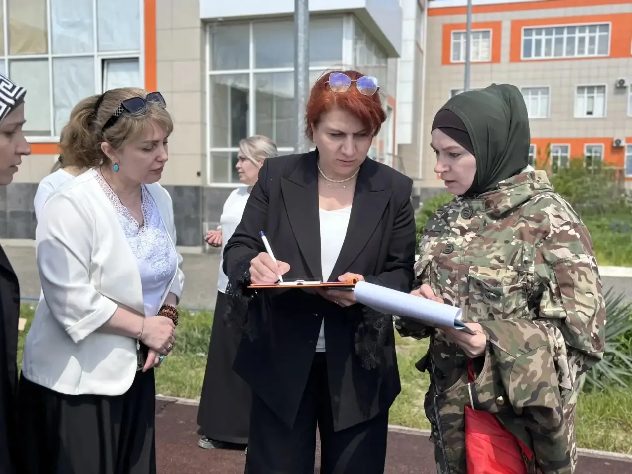 В МБОУ СОШ №60 ко Дню защиты детей было организовано комплексное мероприятие, направленное на формир
