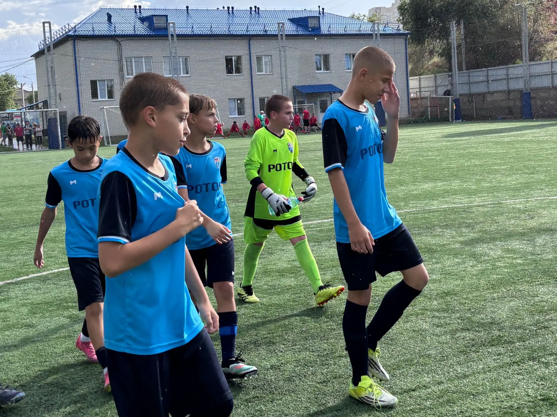 🏆 Ребята из СШ «Ротор»-2014 стартовали ничьей в финальном этапе первенства СФФ «Центр» среди мальчи