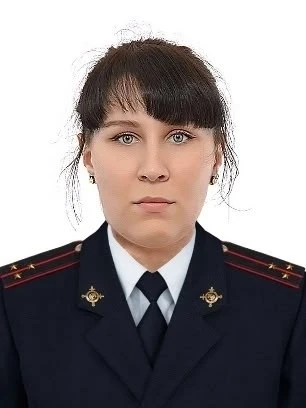 Знакомьтесь, ваш участковый - это Дарья Дмитриевна Песочная, старший лейтенант полиции.