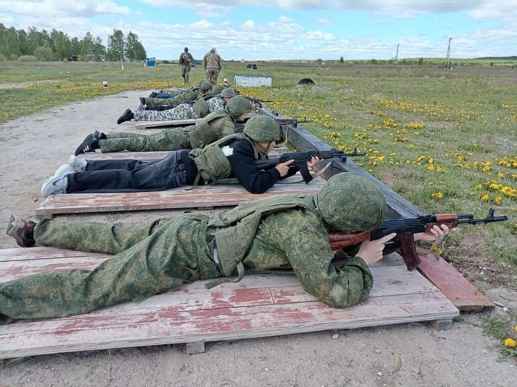 СЕДЬМАЯ НЕДЕЛЯ УЧЕБНЫХ СБОРОВ ЗАВЕРШЕНА БОЕВЫМ ЗАЧЁТОМ📍🔥 

Сегодня, 29 мая, на полигоне ДВОКУ прош