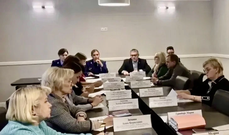 Прокурор Калининского района Челябинска приняла участие в заседании комиссии по делам н...