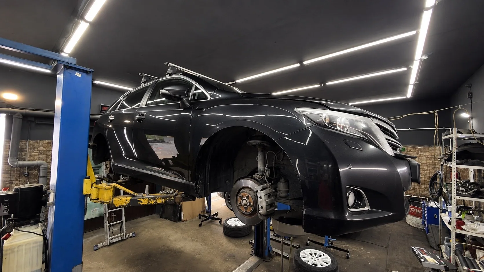 🔧 Toyota Venza с пробегом 205 614 км — плановое обслуживание в CARZONE.