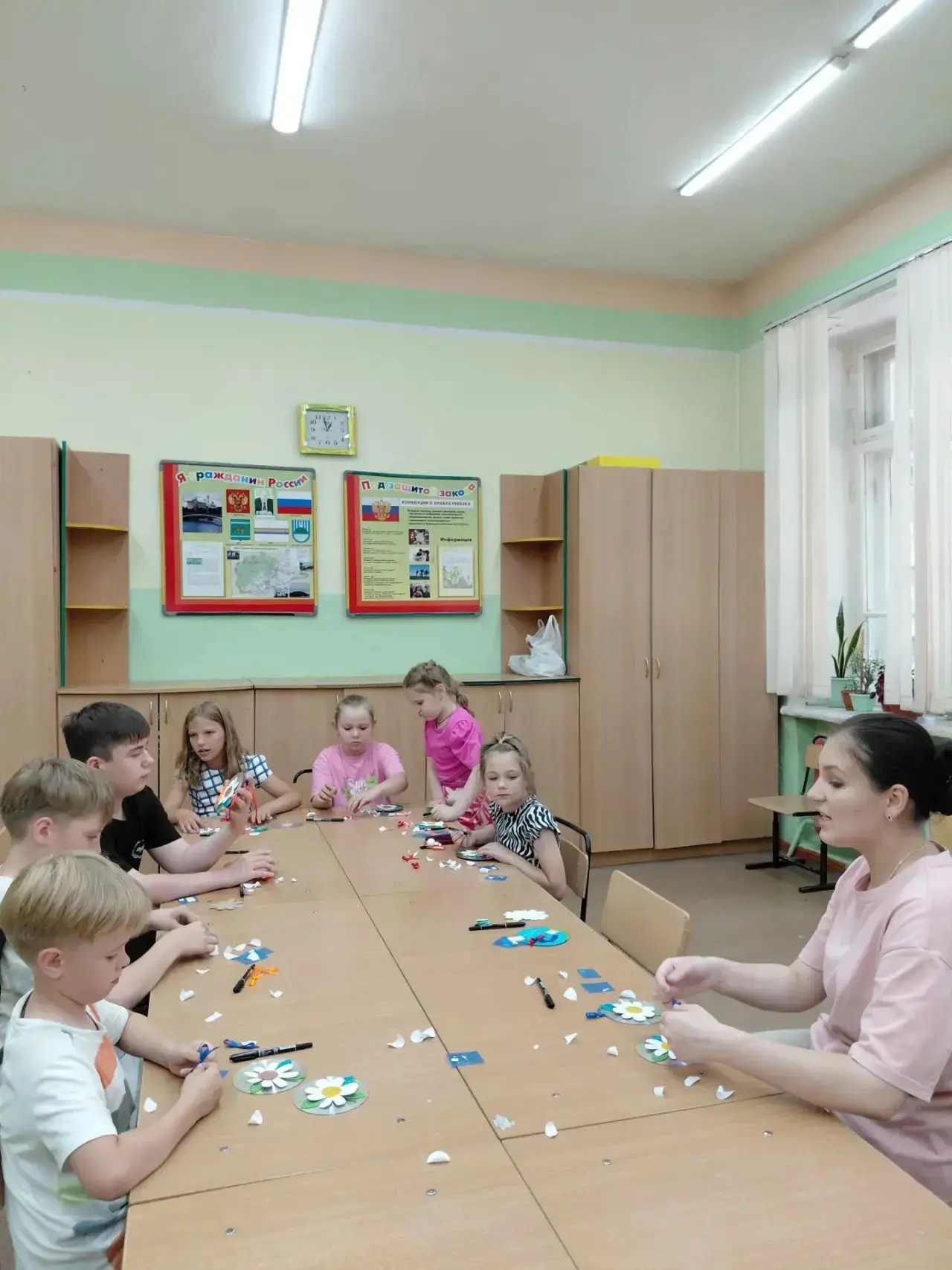 🤍 День любви, семьи и верности в нашей школе!

🌼 В преддверии прекрасного праздника в школе состоя