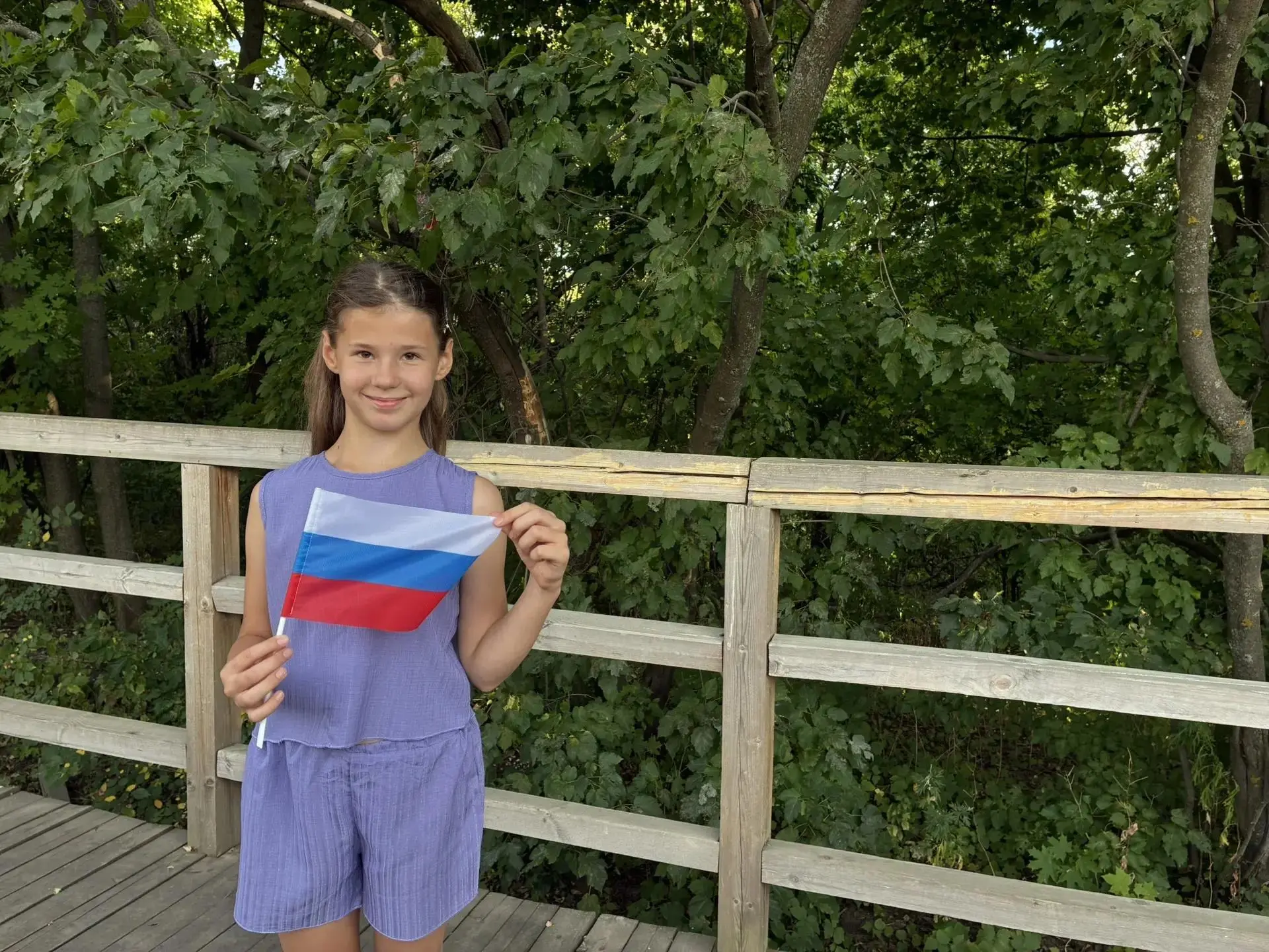 Акция «Цвета Родины»: школьники запечатлели моменты гордости🤍💙♥️