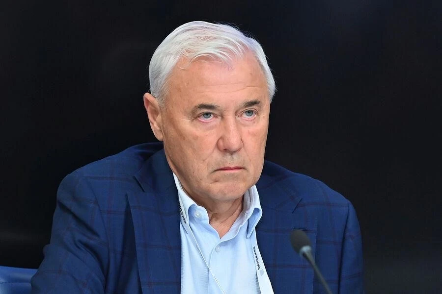 🇷🇺 Доллар может опуститься до ₽65 к концу лета при сохранении текущей динамики, сообщ...