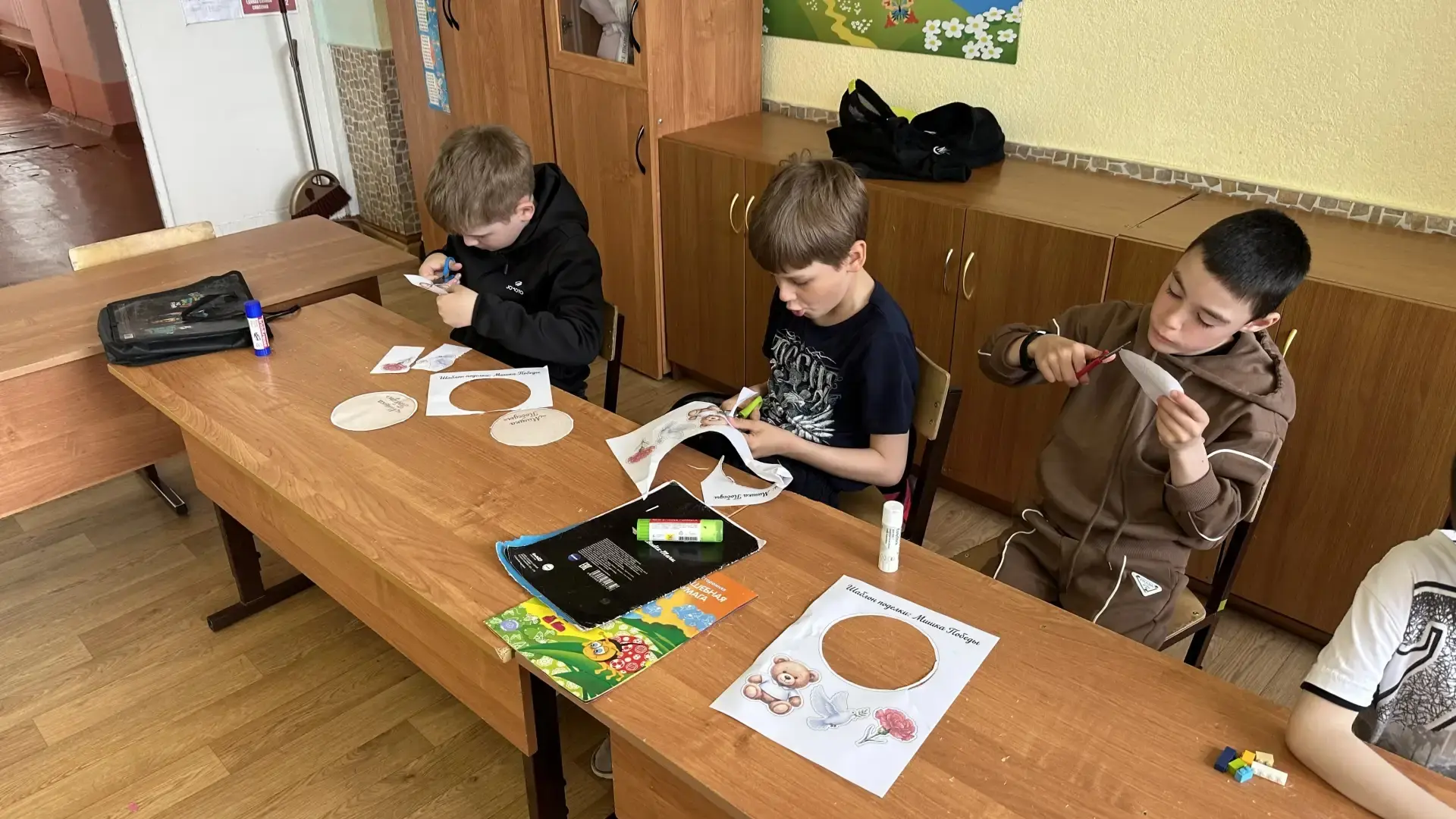 🚀 Событие дня в 1 отряде!

Ко Дню «Орлёнка России» наши "пиратики" стали участниками мастер-класса 