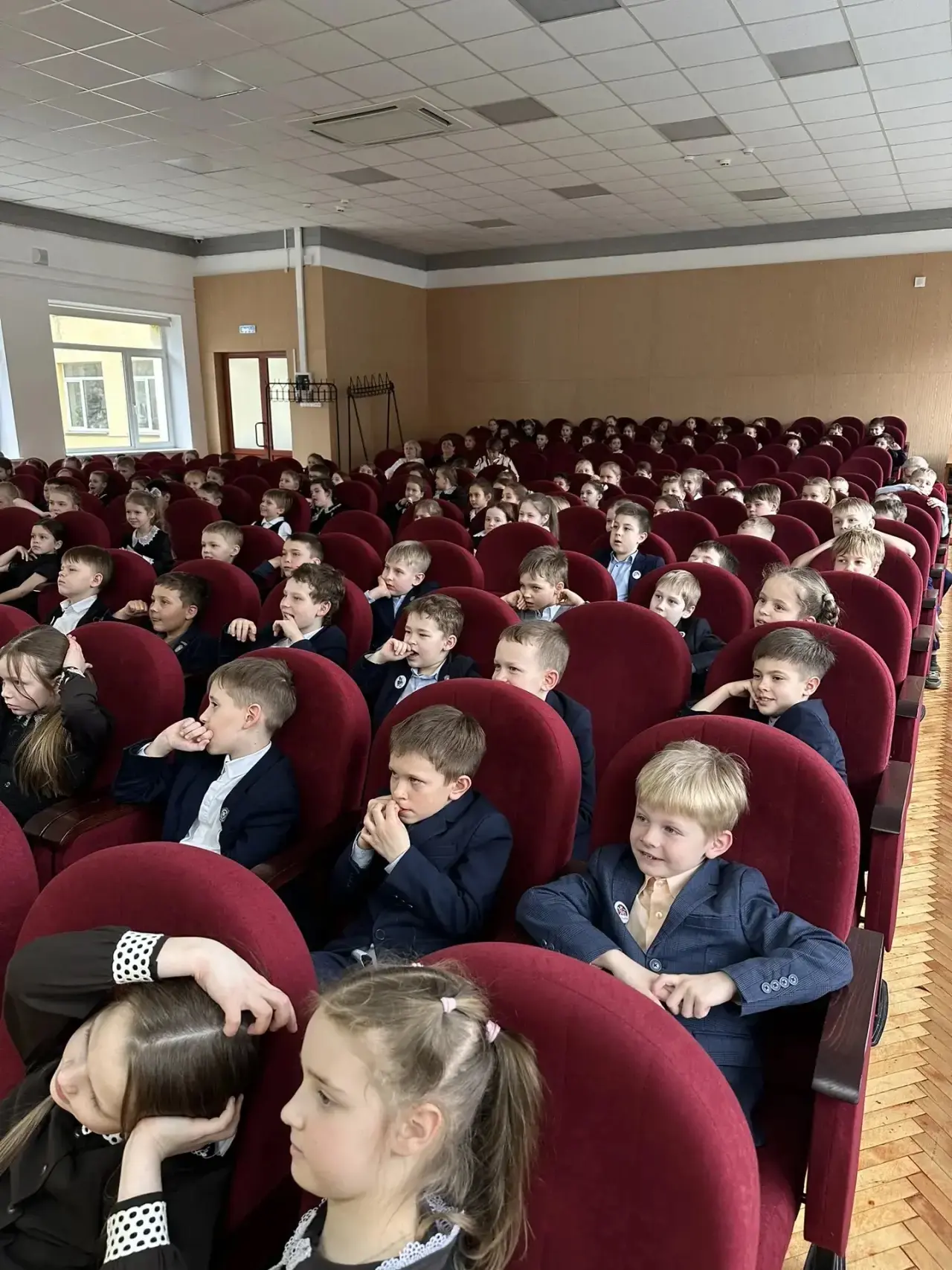 ЛЮБИМАЯ ФИЛАРМОНИЯ🎶 В лицее состоялся заключительный концерт Нижегородской филармонии. Ребята с удов