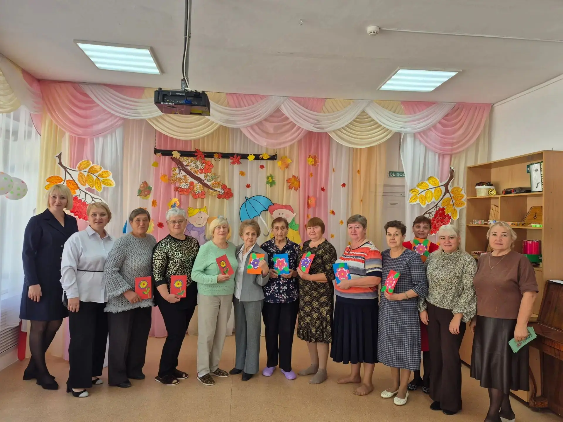 С теплом и благодарностью: День старшего поколения в нашем саду 🌸