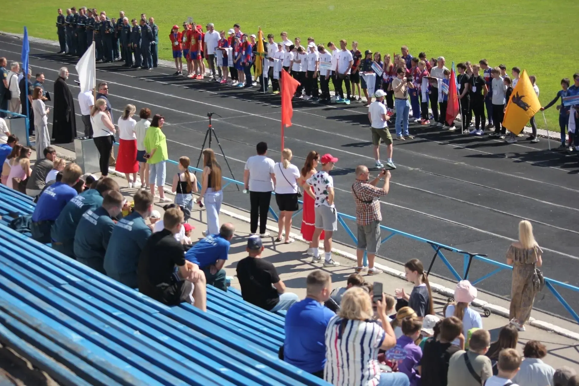 Арзамас — снова первые! 💪

Вчера, 10 июня, на стадионе «Знамя» прошли XXI открытые соревнования по 