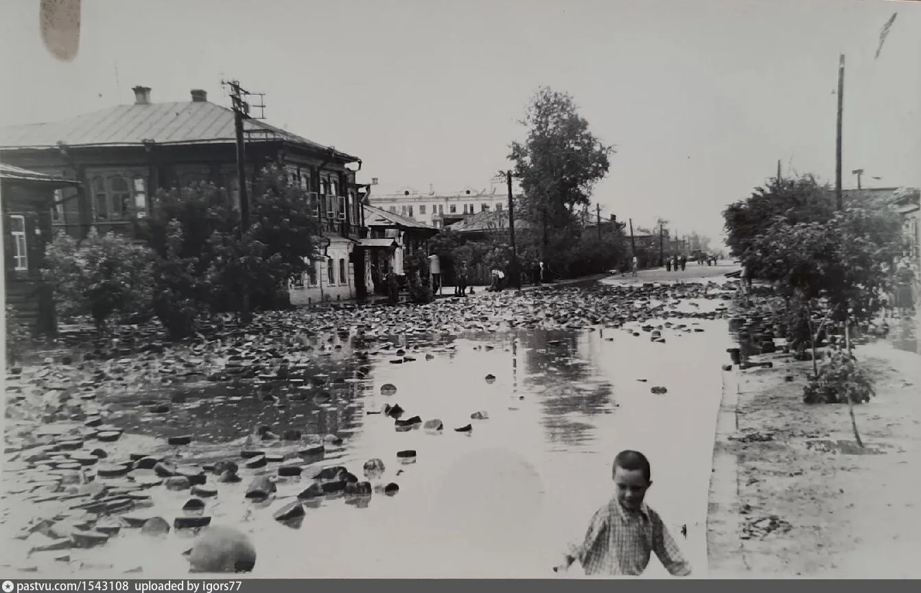Улица М. Горького в сторону улицы Ленина
1954, Россия, Курганская область, Курган