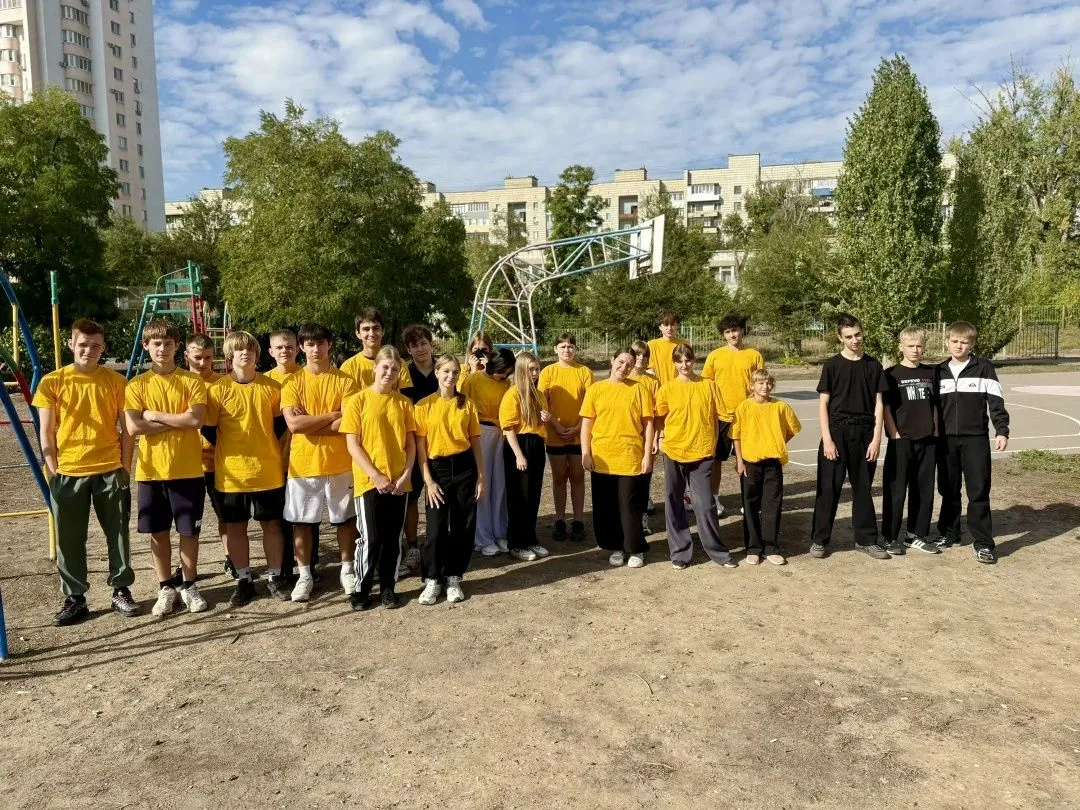 Наша спортивная команда приняла активное участие в традиционном легкоатлетическом кросс...