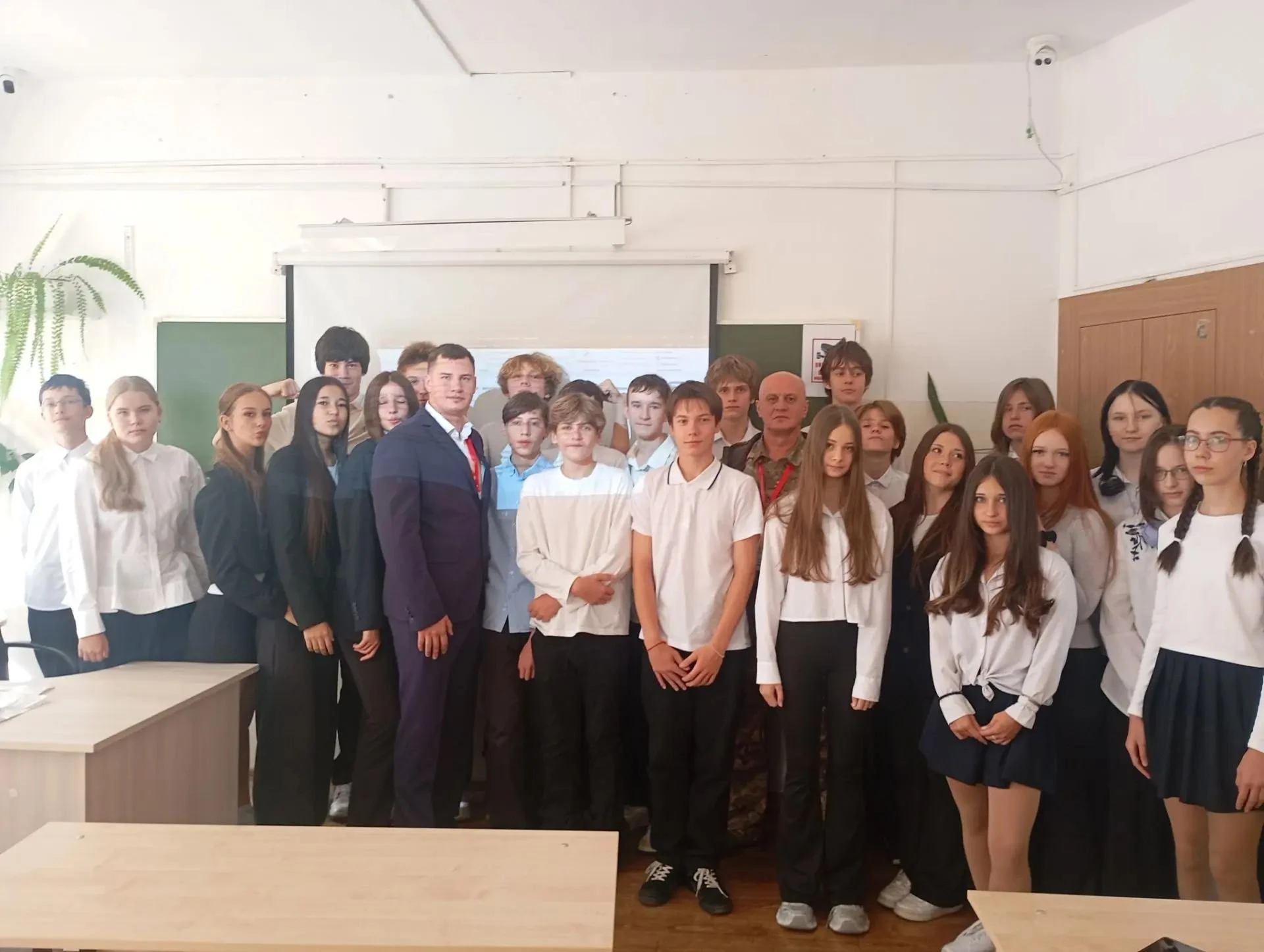 Урок мужества во Владивостоке: как важно говорить с подростками о главном