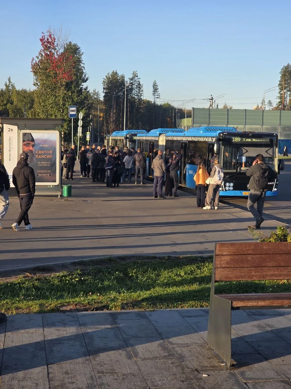 🚨Облава на безбилетников возле метро Филатов луг сегодня утром.