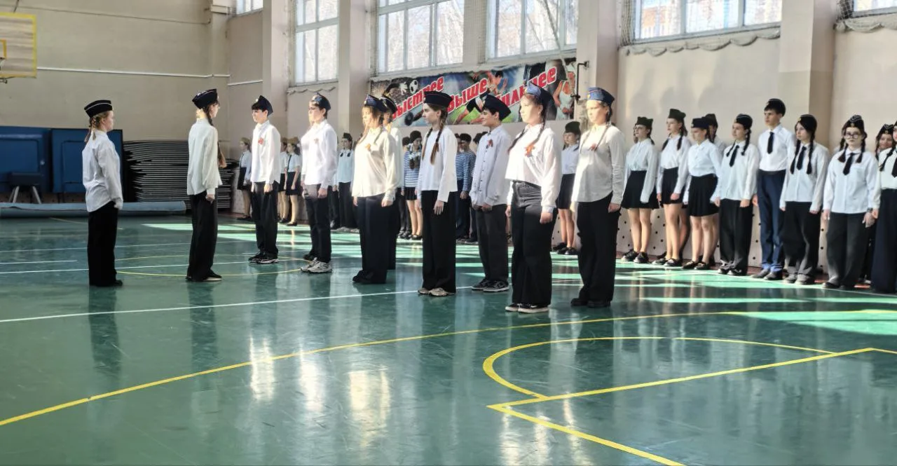 ⭐️Военно-патриотический месячник⭐️ 🪖  В гимназии традиционно прошёл  школьный конкурс «Смотр строя и