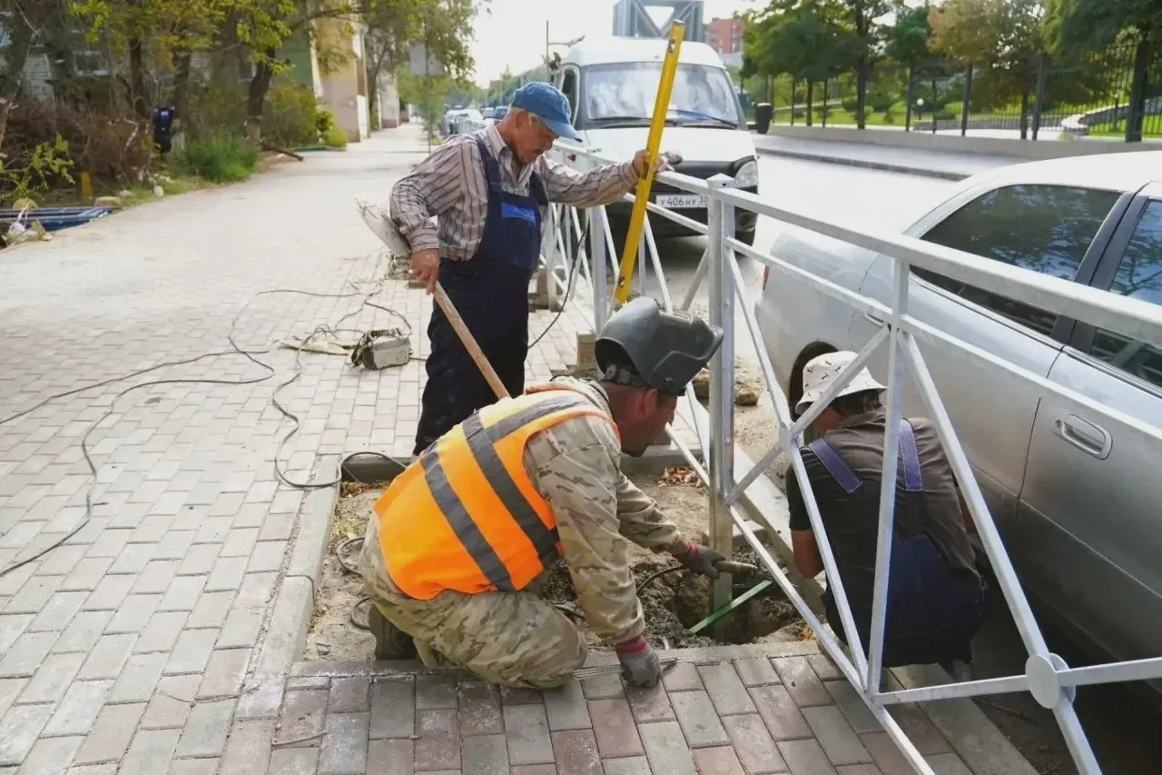 🚧 На Коммунистической появится леерное ограждение