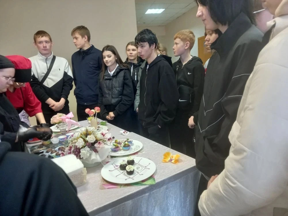 Сегодня ученики 7в класса в рамках проекта «Детский туризм» совершили увлекательную поездку в Яковле