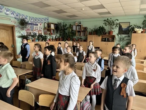 День Победы в гостях у второго "Г"!    В преддверии великого праздника Дня Победы, во 2 "Г" классе с