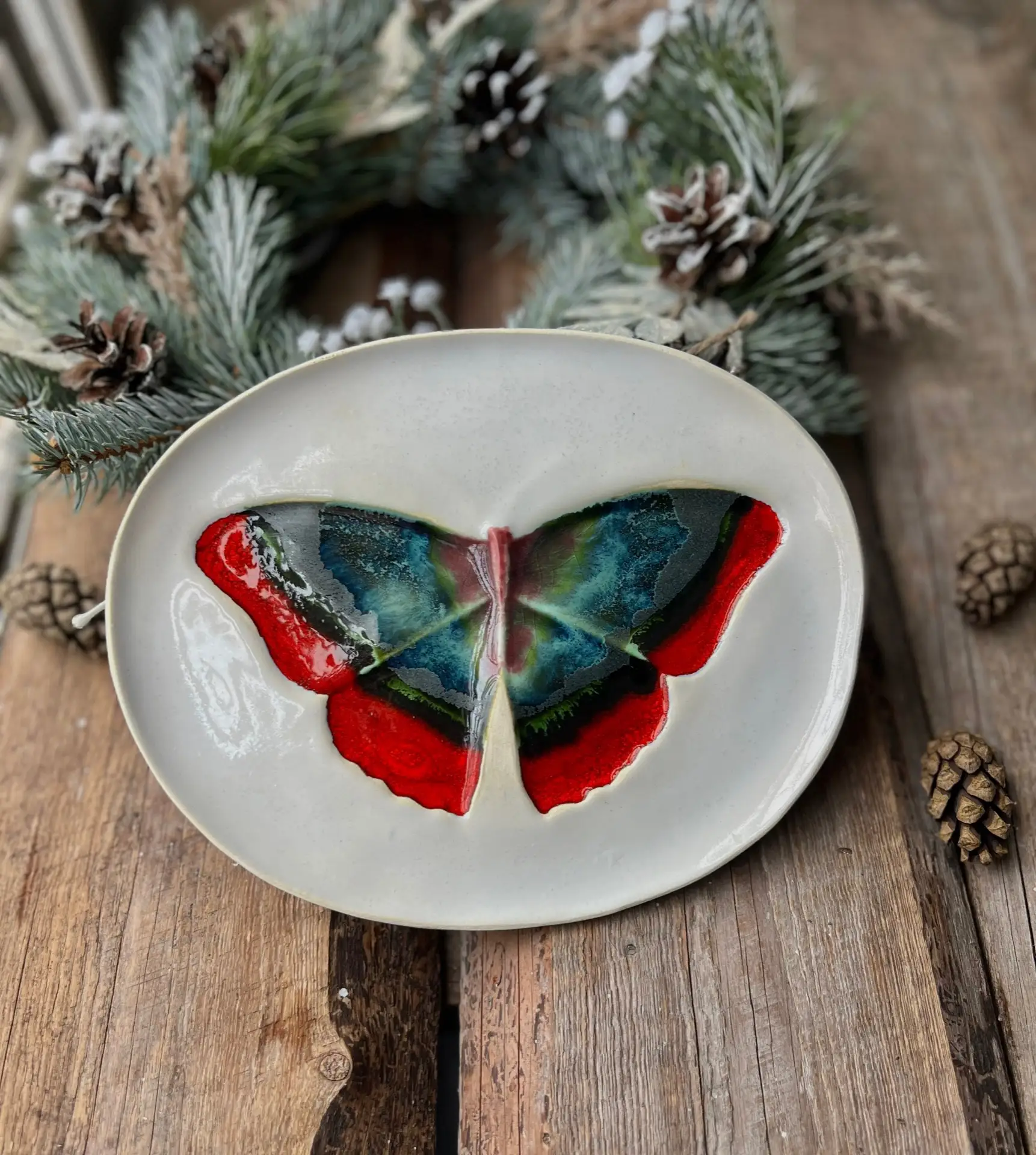 🦋 От кусочка белой глины — к большой мечте  В мастерской с шестиметровыми потолками, залитой светом 