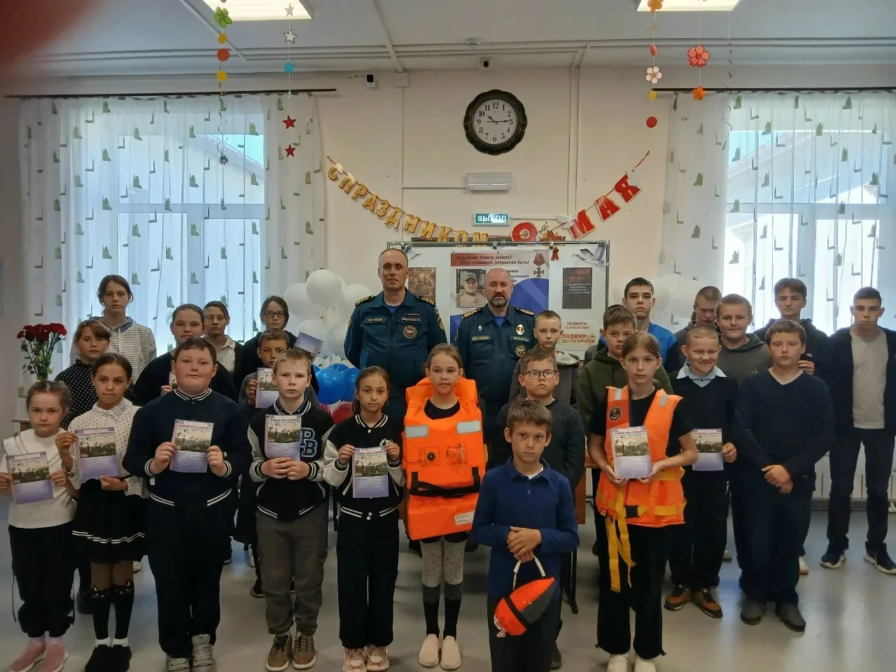 🏊‍♀️ 🌊 Безопасность на воде 🛟 ⛵
В преддверии летних каникул во всех учебных заведениях активно пр