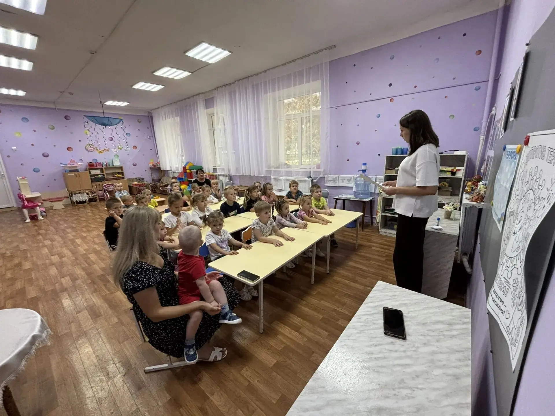 Аппликация «Мы ЗА МИР» посвященная дню Солидарности в борьбе с терроризмом