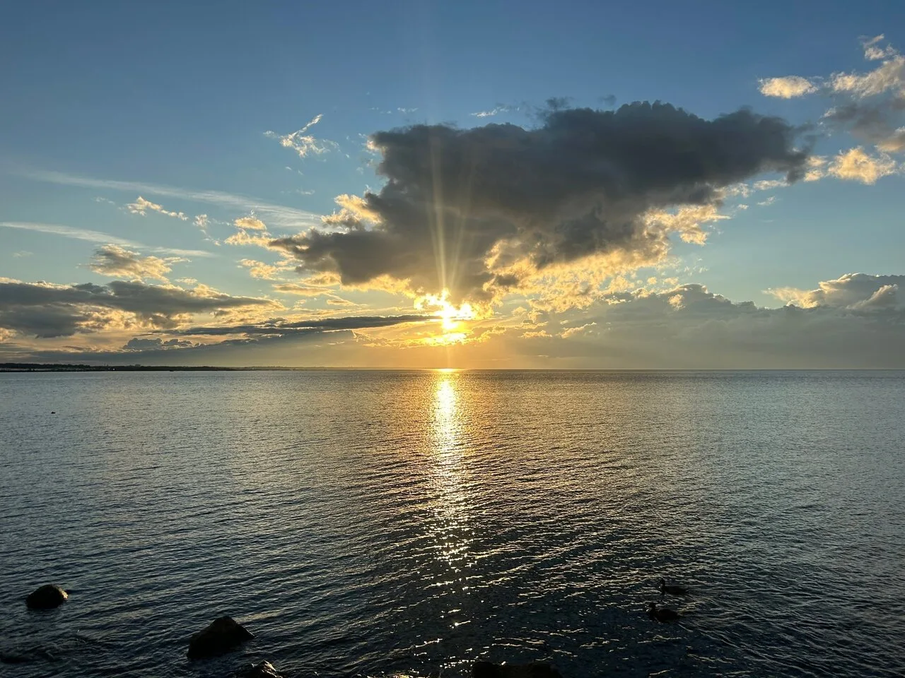 Балтийский бульвар у воды 🌊