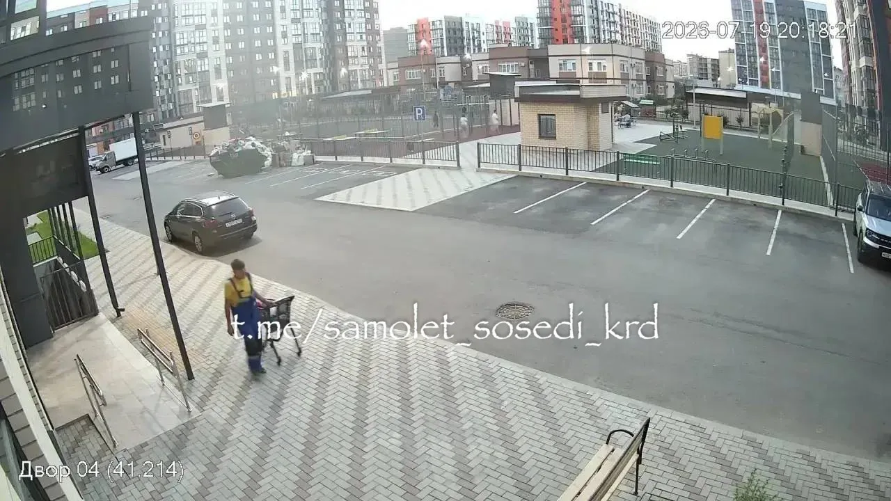 Соседи здравствуйте! Прошу распространить этот пост. Кто знает данного человека и облад...
